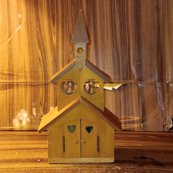 Vintage mcm 1960s wooden church ⛪️ music 🎶 box - Picture 1 of 4